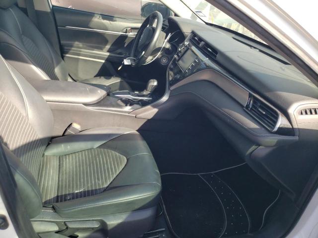 Photo 4 VIN: 4T1B11HKXKU711634 - TOYOTA CAMRY 