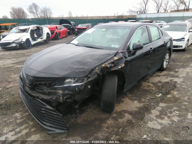 Photo 1 VIN: 4T1B11HKXKU717658 - TOYOTA CAMRY 