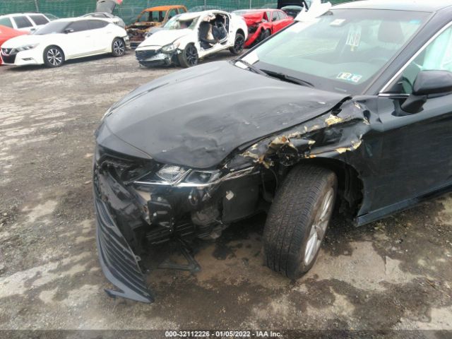 Photo 5 VIN: 4T1B11HKXKU717658 - TOYOTA CAMRY 