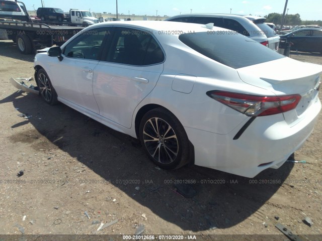 Photo 2 VIN: 4T1B11HKXKU721547 - TOYOTA CAMRY 