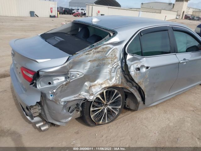 Photo 5 VIN: 4T1B11HKXKU729955 - TOYOTA CAMRY 