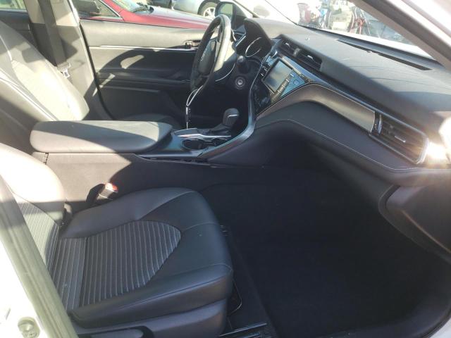 Photo 4 VIN: 4T1B11HKXKU732662 - TOYOTA CAMRY 