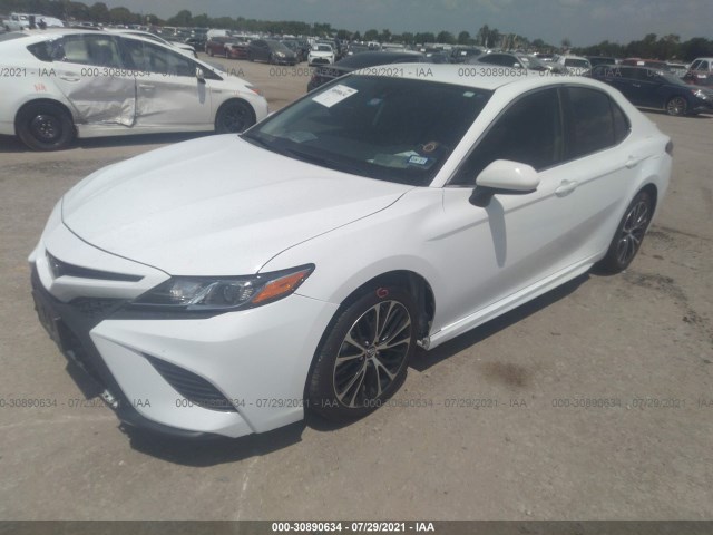 Photo 1 VIN: 4T1B11HKXKU732662 - TOYOTA CAMRY 