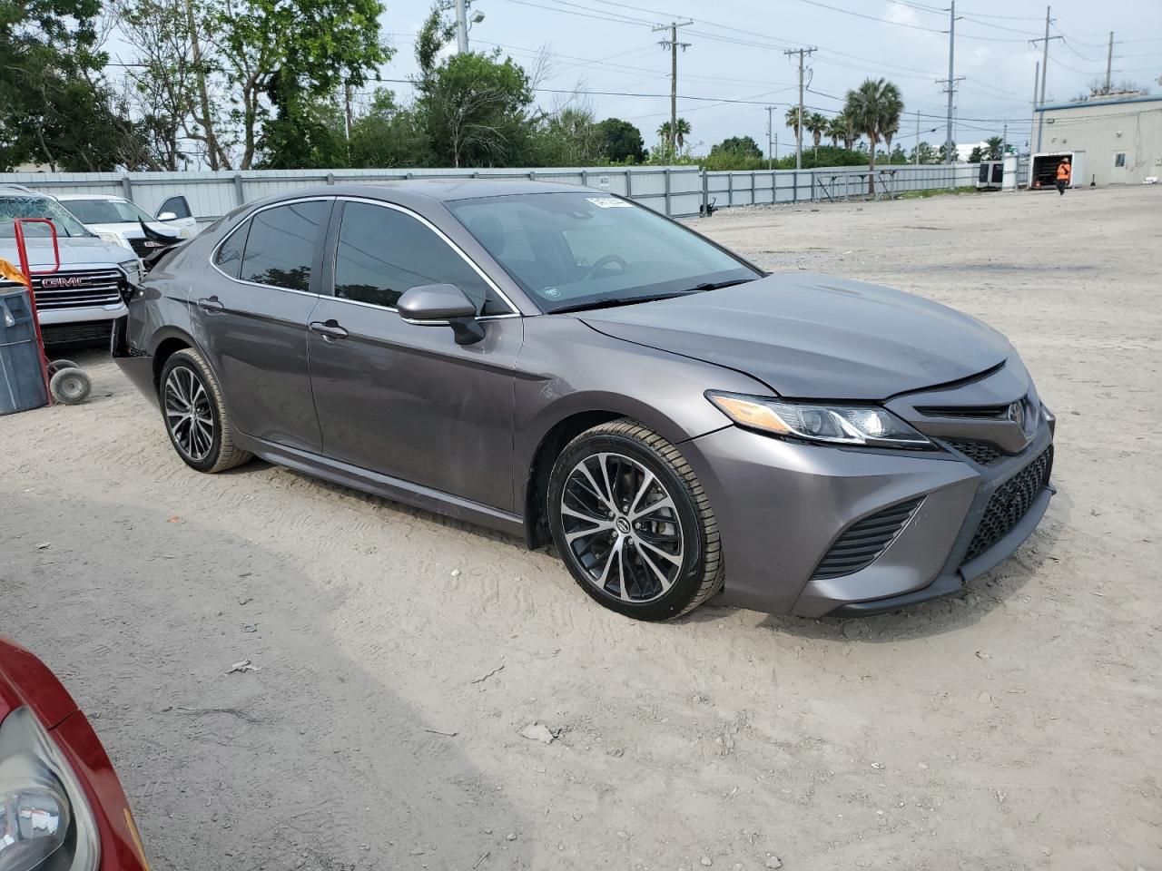 Photo 3 VIN: 4T1B11HKXKU739563 - TOYOTA CAMRY 