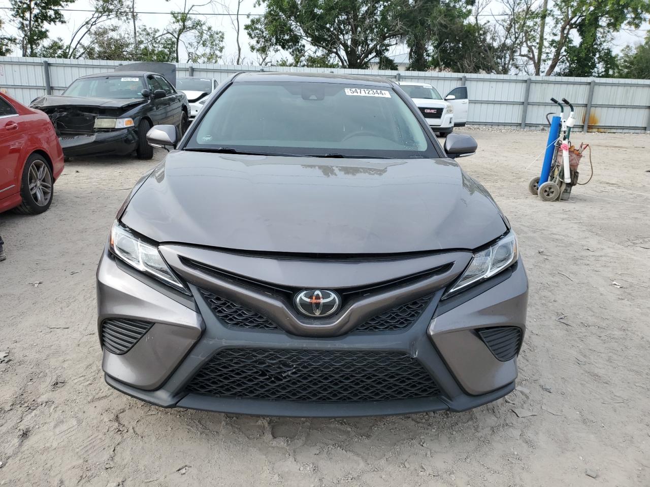 Photo 4 VIN: 4T1B11HKXKU739563 - TOYOTA CAMRY 