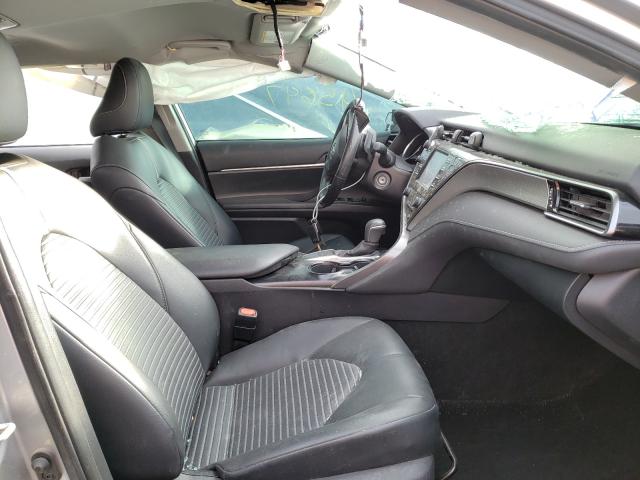 Photo 4 VIN: 4T1B11HKXKU741894 - TOYOTA CAMRY 