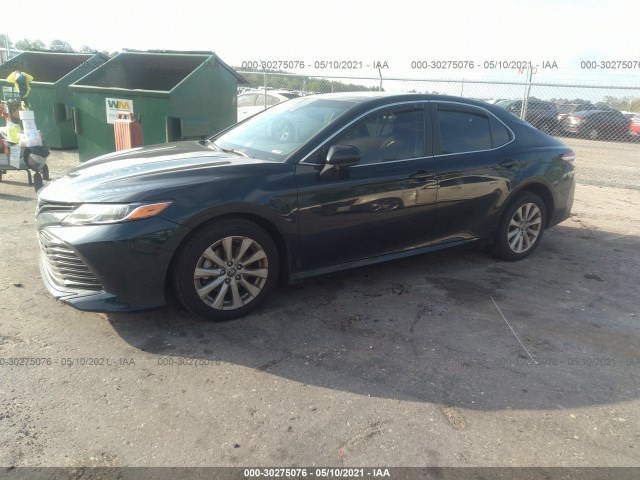 Photo 1 VIN: 4T1B11HKXKU749008 - TOYOTA CAMRY 