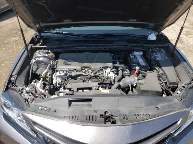 Photo 6 VIN: 4T1B11HKXKU751972 - TOYOTA CAMRY SE 