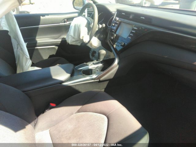 Photo 4 VIN: 4T1B11HKXKU756346 - TOYOTA CAMRY 