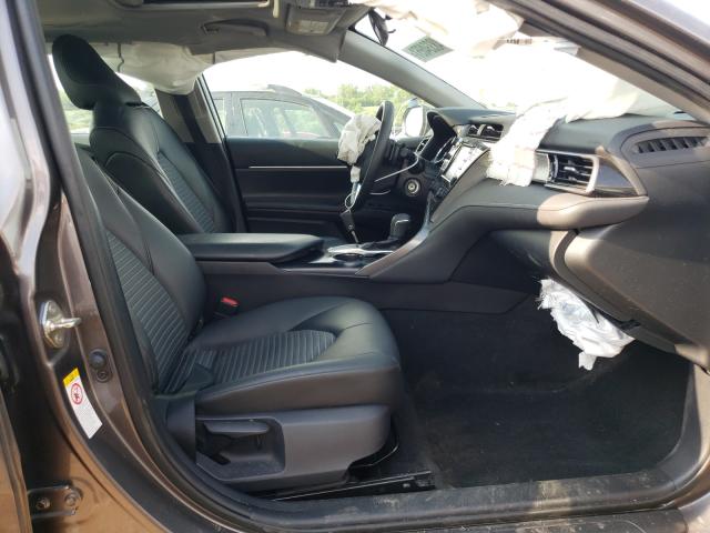 Photo 4 VIN: 4T1B11HKXKU765368 - TOYOTA CAMRY 