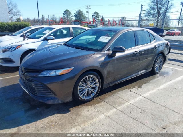 Photo 1 VIN: 4T1B11HKXKU770733 - TOYOTA CAMRY 