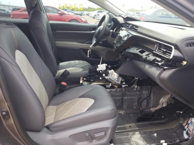 Photo 4 VIN: 4T1B11HKXKU787323 - TOYOTA CAMRY 