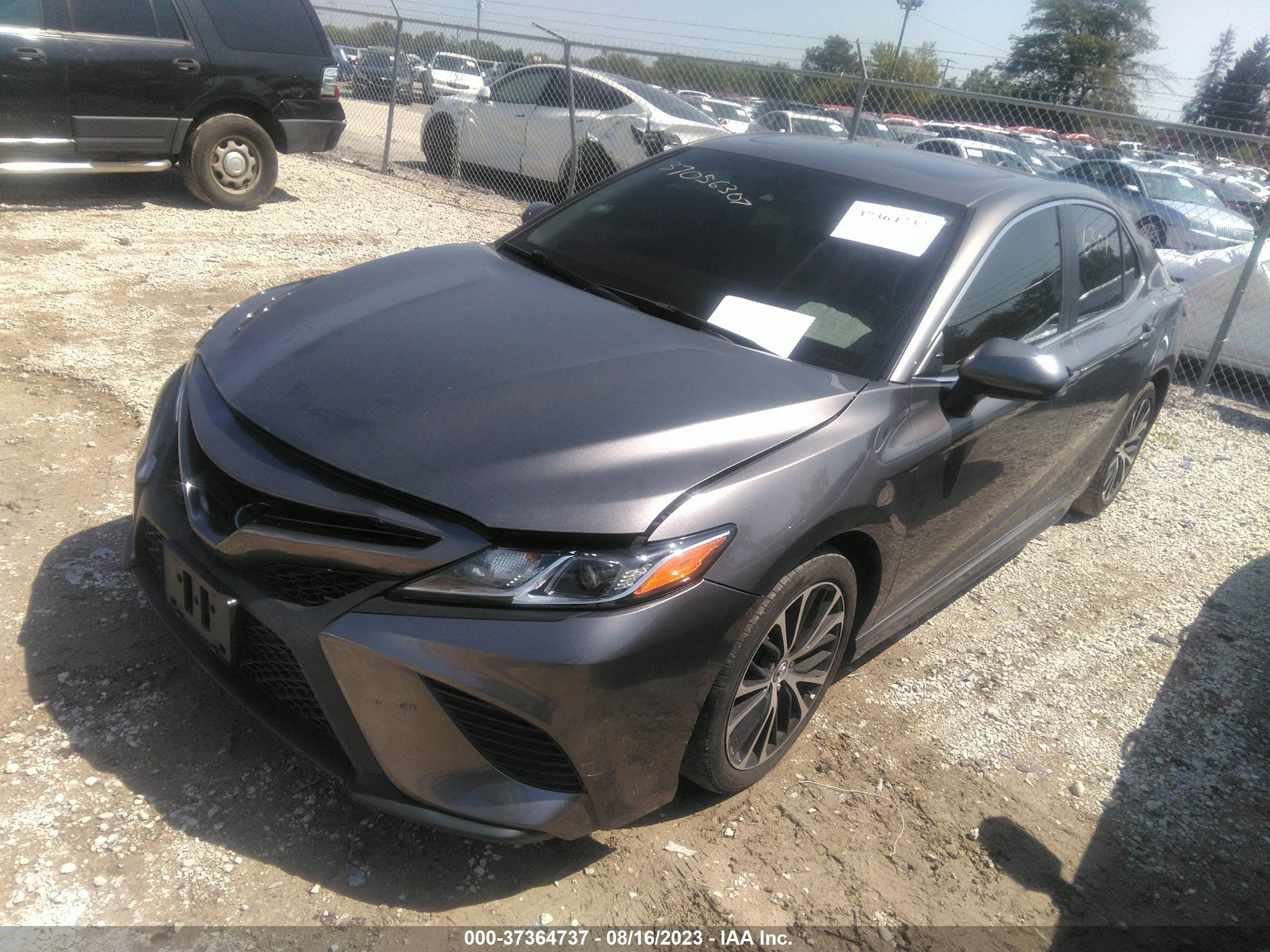 Photo 1 VIN: 4T1B11HKXKU800278 - TOYOTA CAMRY 