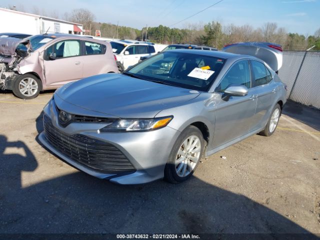 Photo 1 VIN: 4T1B11HKXKU801141 - TOYOTA CAMRY 