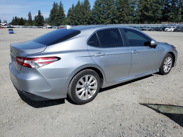 Photo 2 VIN: 4T1B11HKXKU802547 - TOYOTA CAMRY L 