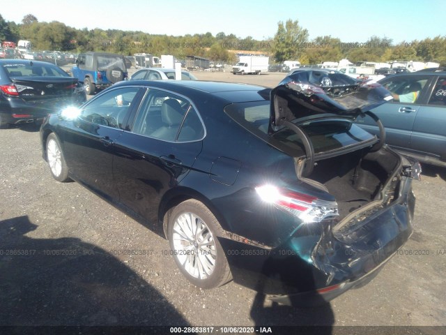 Photo 2 VIN: 4T1B11HKXKU822488 - TOYOTA CAMRY 