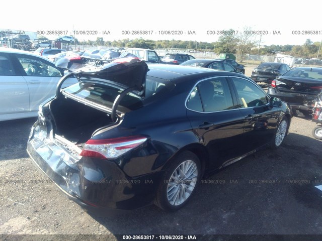 Photo 3 VIN: 4T1B11HKXKU822488 - TOYOTA CAMRY 