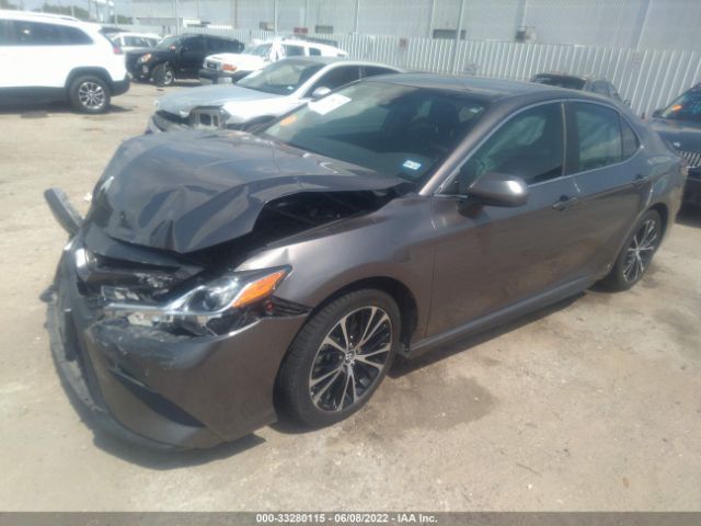 Photo 1 VIN: 4T1B11HKXKU833040 - TOYOTA CAMRY 