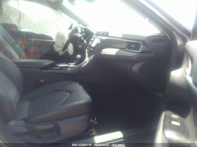 Photo 4 VIN: 4T1B11HKXKU833040 - TOYOTA CAMRY 