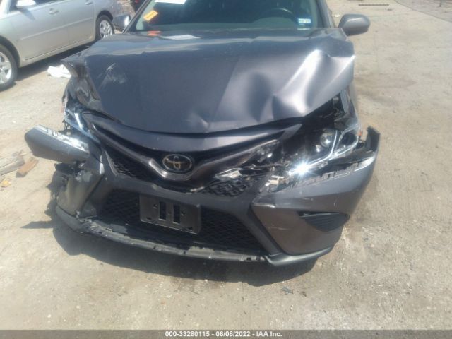 Photo 5 VIN: 4T1B11HKXKU833040 - TOYOTA CAMRY 