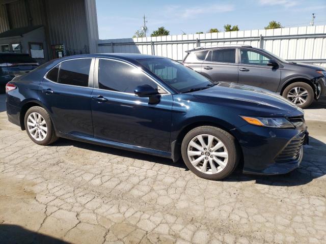 Photo 3 VIN: 4T1B11HKXKU841557 - TOYOTA CAMRY L 