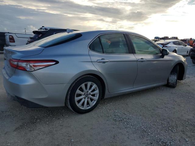 Photo 2 VIN: 4T1B11HKXKU849707 - TOYOTA CAMRY L 