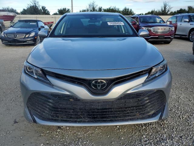 Photo 4 VIN: 4T1B11HKXKU849707 - TOYOTA CAMRY L 