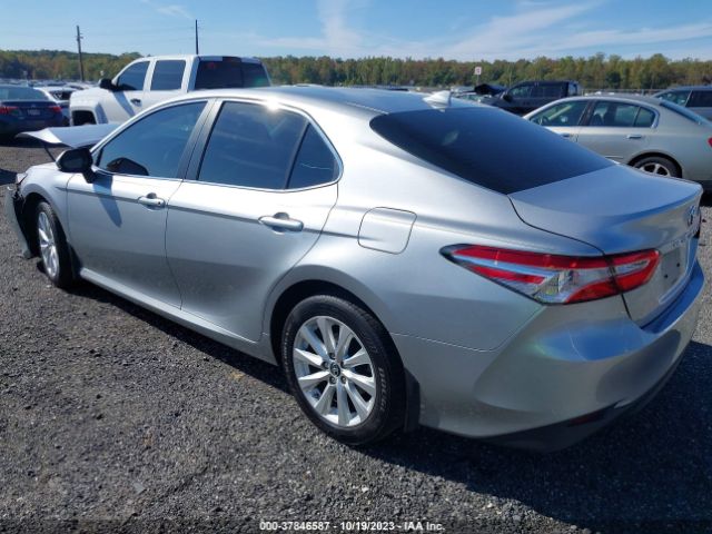 Photo 2 VIN: 4T1B11HKXKU851831 - TOYOTA CAMRY 