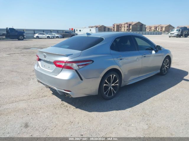 Photo 3 VIN: 4T1B11HKXKU856947 - TOYOTA CAMRY 