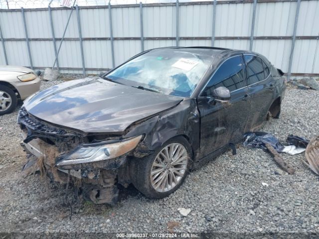 Photo 1 VIN: 4T1B21HK0JU003002 - TOYOTA CAMRY 