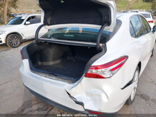 Photo 5 VIN: 4T1B21HK0JU007759 - TOYOTA CAMRY HYBRID 