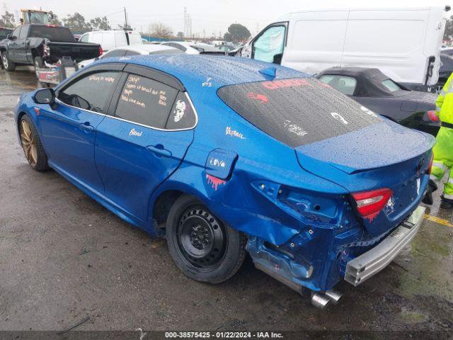 Photo 2 VIN: 4T1B21HK0KU011750 - TOYOTA CAMRY HYBRID 