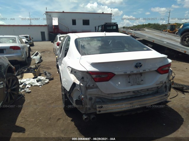 Photo 2 VIN: 4T1B21HK2JU500407 - TOYOTA CAMRY 