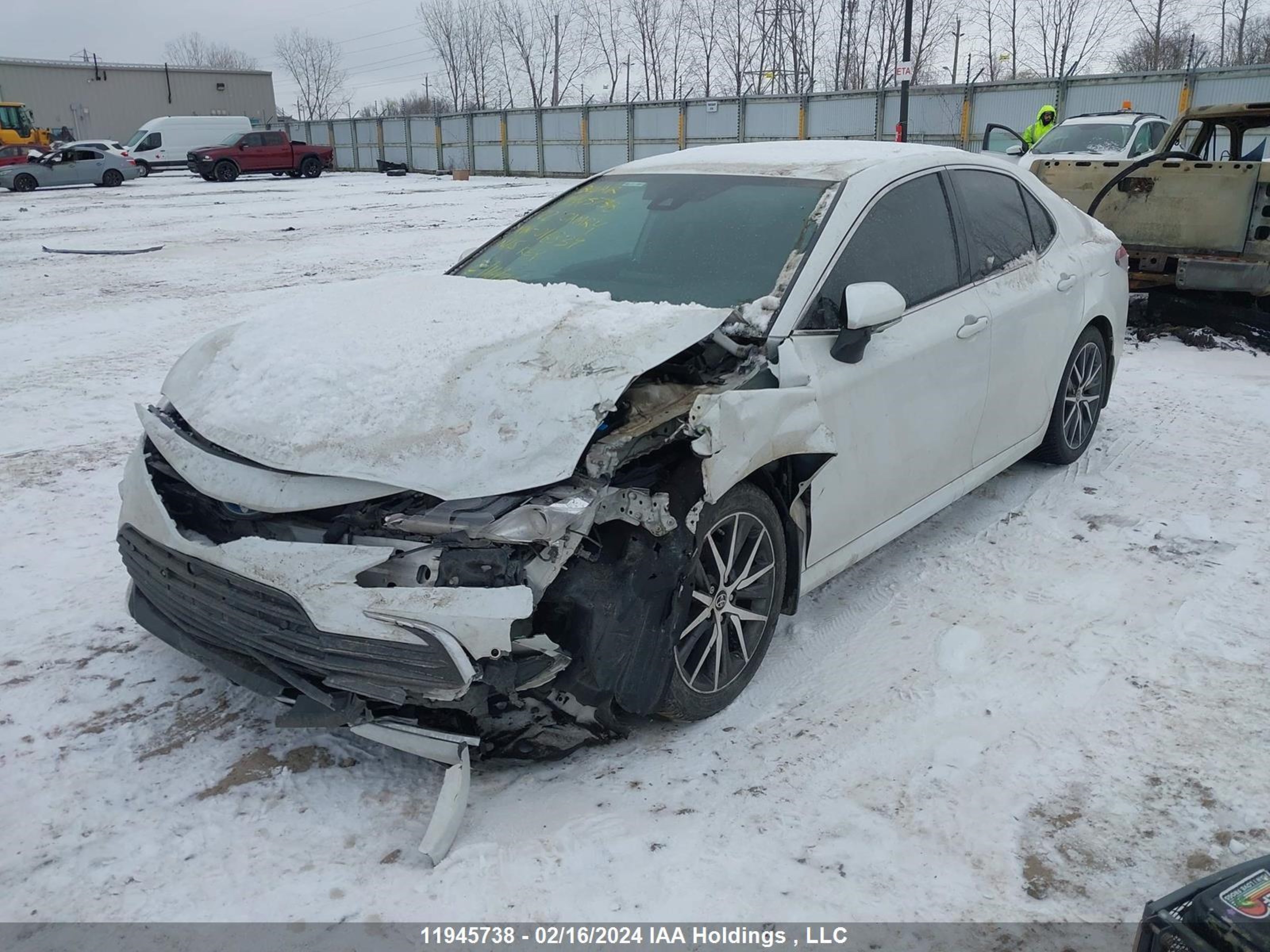 Photo 1 VIN: 4T1B21HK2NU016839 - TOYOTA CAMRY 