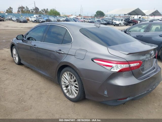 Photo 2 VIN: 4T1B21HK3JU003527 - TOYOTA CAMRY HYBRID 