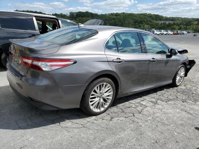 Photo 2 VIN: 4T1B21HK3JU005147 - TOYOTA CAMRY HYBR 