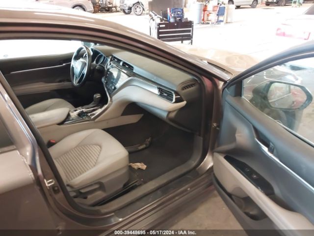 Photo 4 VIN: 4T1B21HK3KU518464 - TOYOTA CAMRY HYBRID 