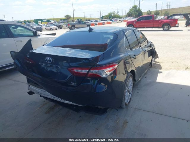 Photo 3 VIN: 4T1B21HK4JU503695 - TOYOTA CAMRY HYBRID 