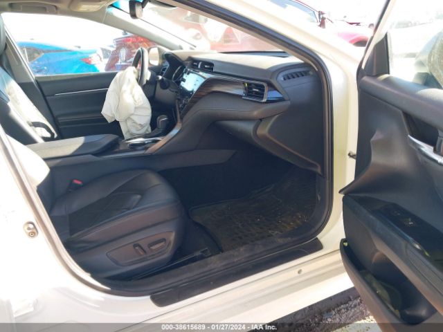 Photo 4 VIN: 4T1B21HK4KU012500 - TOYOTA CAMRY HYBRID 