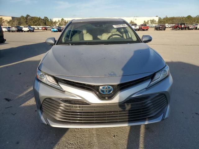 Photo 4 VIN: 4T1B21HK5JU004615 - TOYOTA CAMRY HYBR 