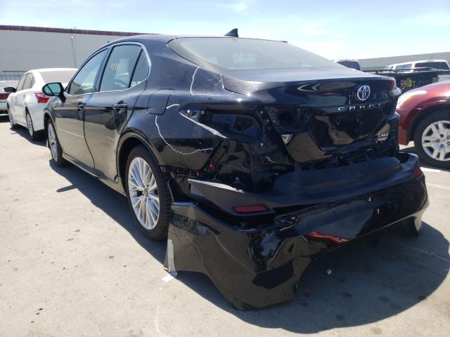 Photo 2 VIN: 4T1B21HK6JU002324 - TOYOTA CAMRY HYBR 