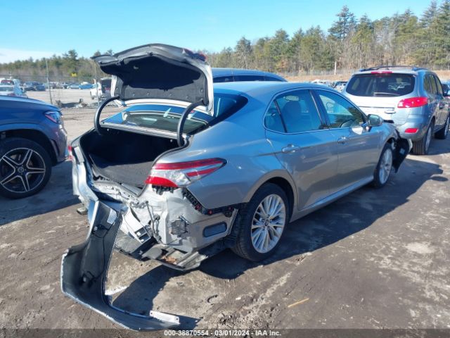 Photo 3 VIN: 4T1B21HK6JU007572 - TOYOTA CAMRY HYBRID 