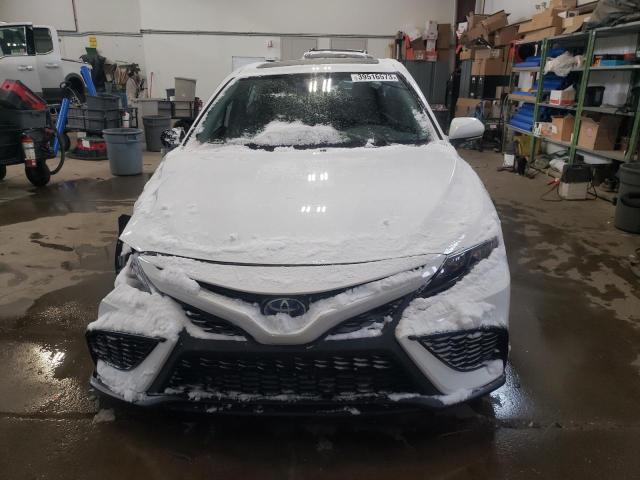 Photo 4 VIN: 4T1B21HK6NU018092 - TOYOTA CAMRY XLE 