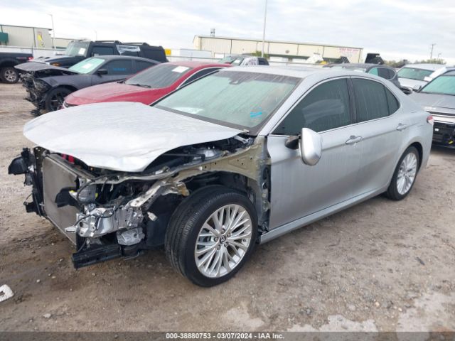 Photo 1 VIN: 4T1B21HK7JU002025 - TOYOTA CAMRY HYBRID 