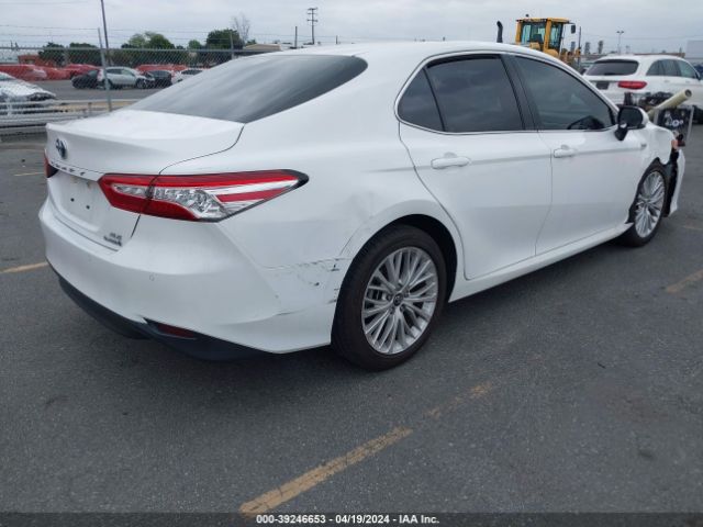 Photo 3 VIN: 4T1B21HK7JU505442 - TOYOTA CAMRY HYBRID 