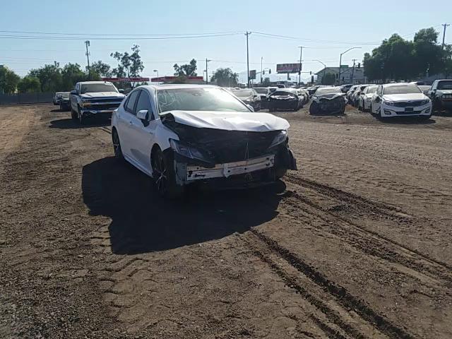 Photo 10 VIN: 4T1B21HK8JU007444 - TOYOTA CAMRY HYBR 