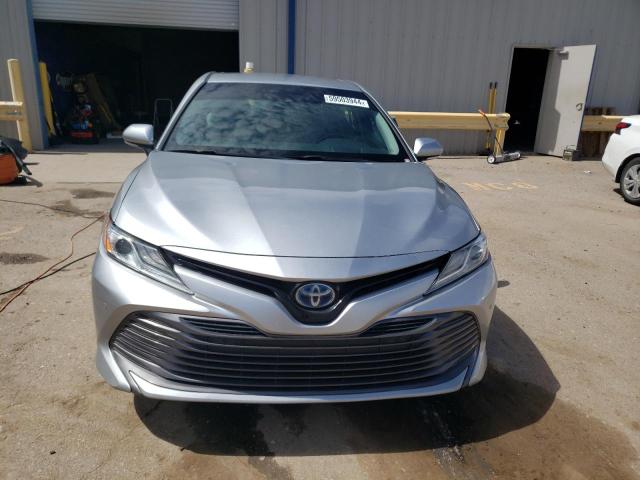 Photo 4 VIN: 4T1B21HK8JU505028 - TOYOTA CAMRY 