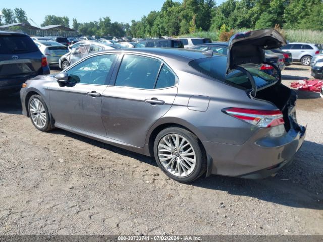 Photo 2 VIN: 4T1B21HK8KU010569 - TOYOTA CAMRY 