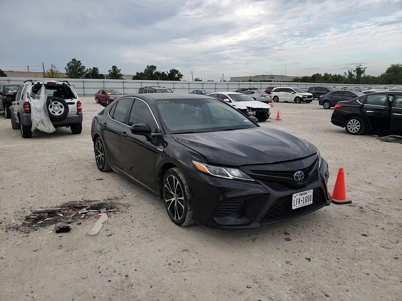 Photo 10 VIN: 4T1B21HK9JU006206 - TOYOTA CAMRY HYBR 