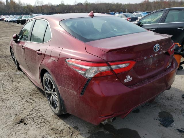 Photo 2 VIN: 4T1B21HK9JU503661 - TOYOTA CAMRY HYBR 